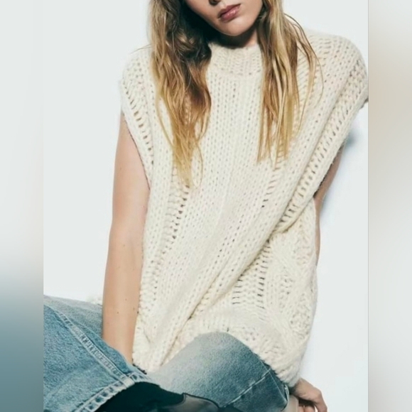 Zara Chunky Knit Cream Sweater Vest - Picture 3 of 5